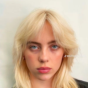 Meet your Posher, Rayven